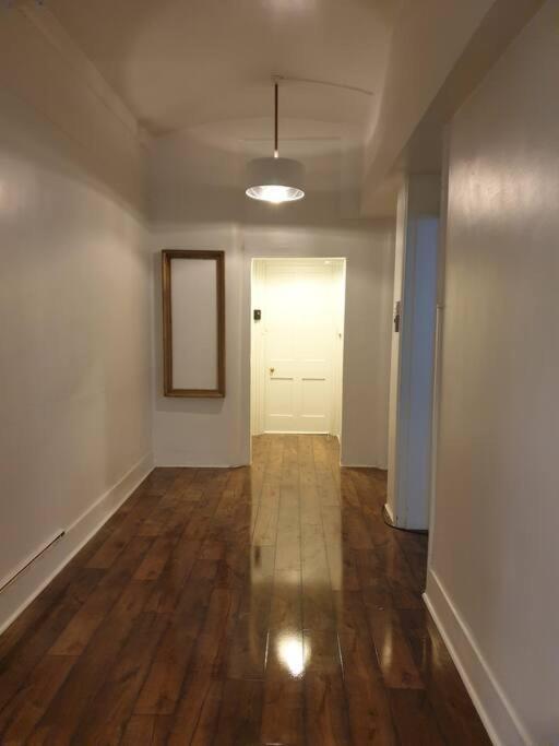4 Quiet Compact Studio With Garden View - Best Location - Comfortable - Quiet Apartment Brighton Exterior photo